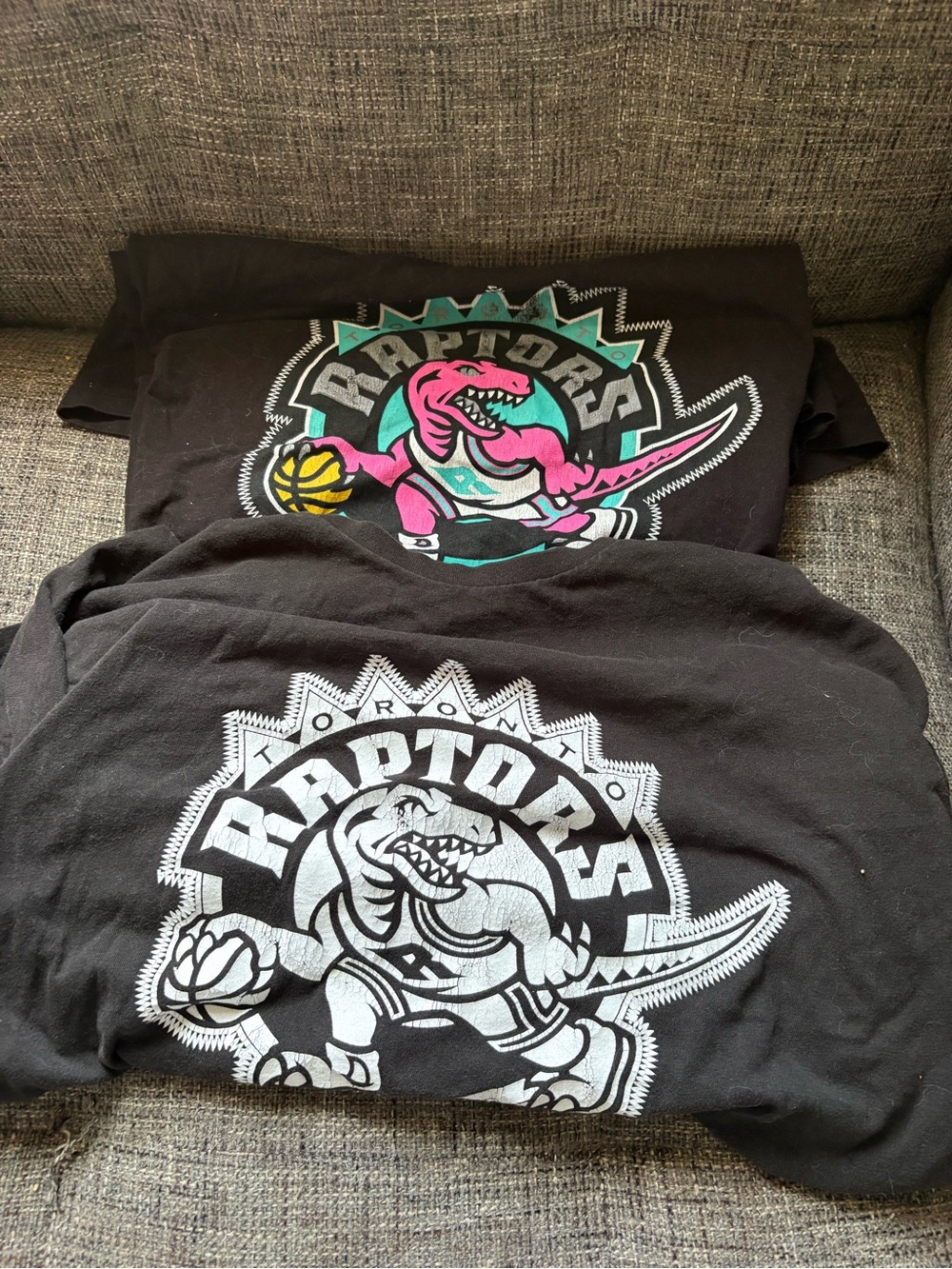 Mitchell & Ness NBA Toronto Raptors basketball Black Graphic T-Shirts XL